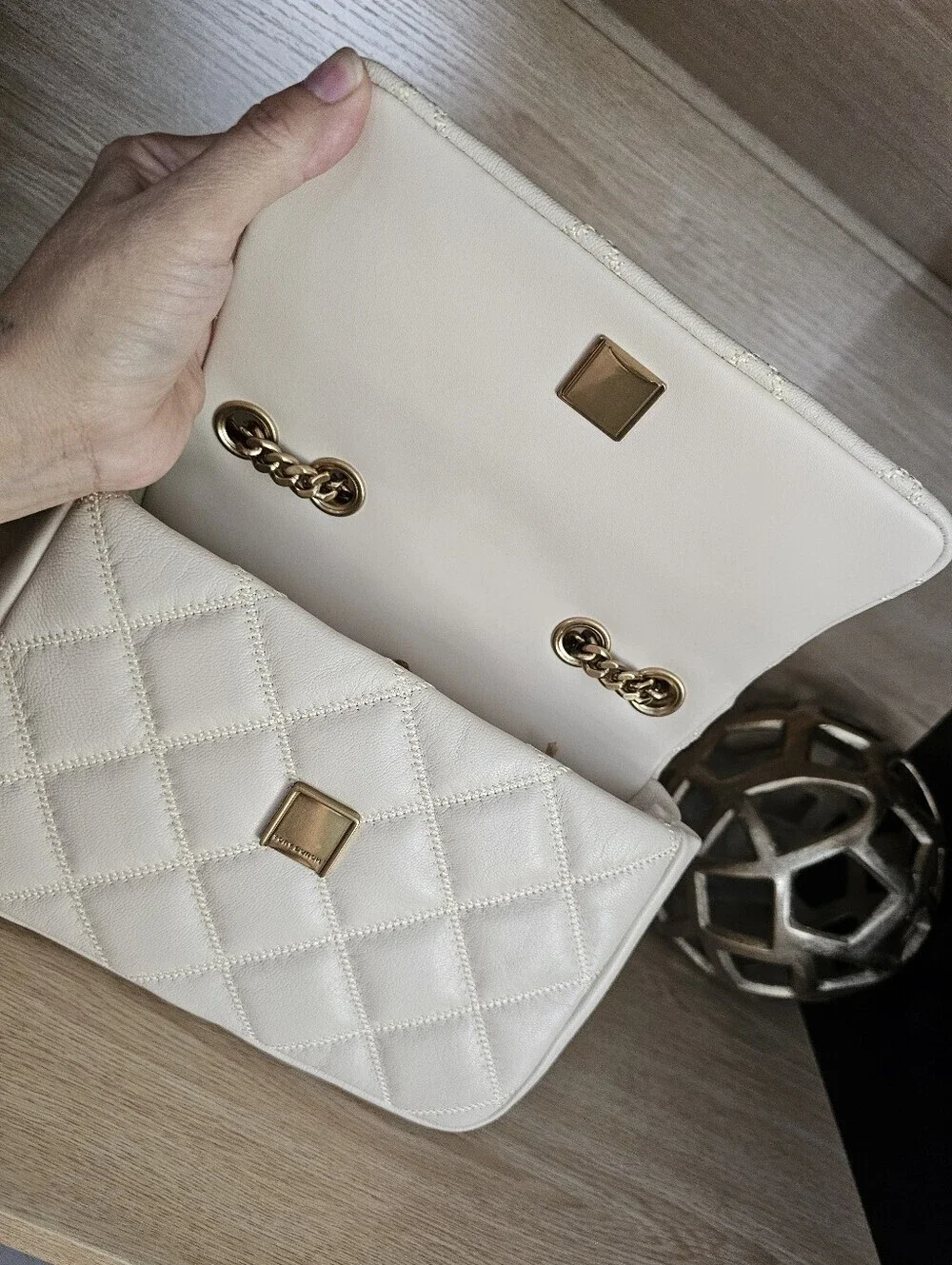 Tory Burch willa shoulder bag .